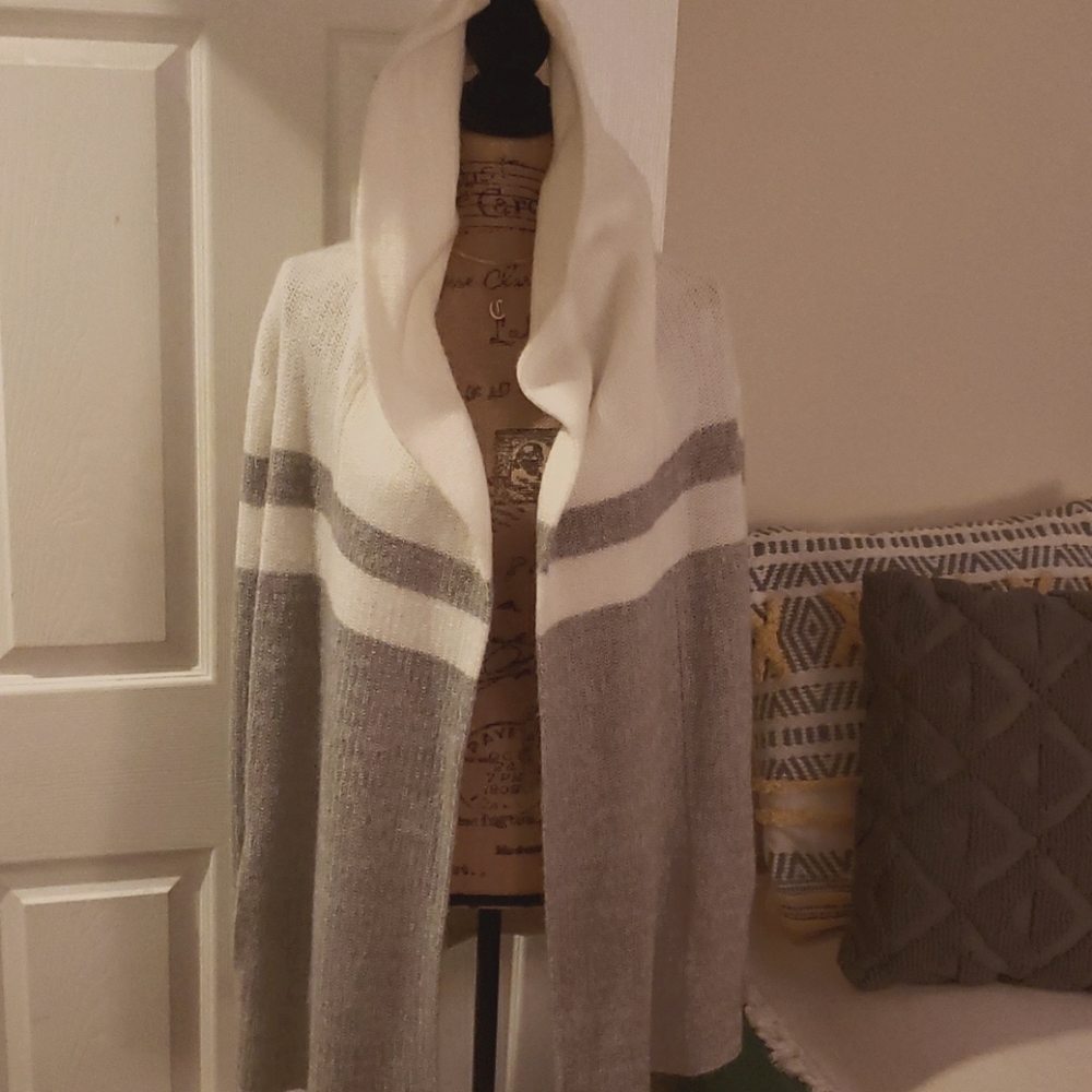 Hooded cardigan
